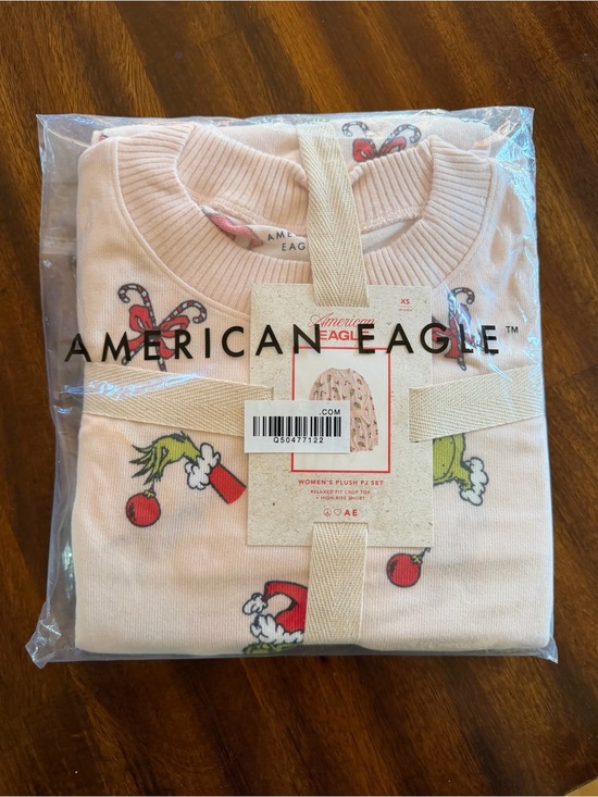 American Eagle Outfitters Other - NWT American Eagle Outfitters Light Pink Grinch Pajama Set, Size XS